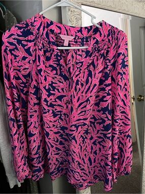 Wavy Coral Print Blouse - Pink & Navy